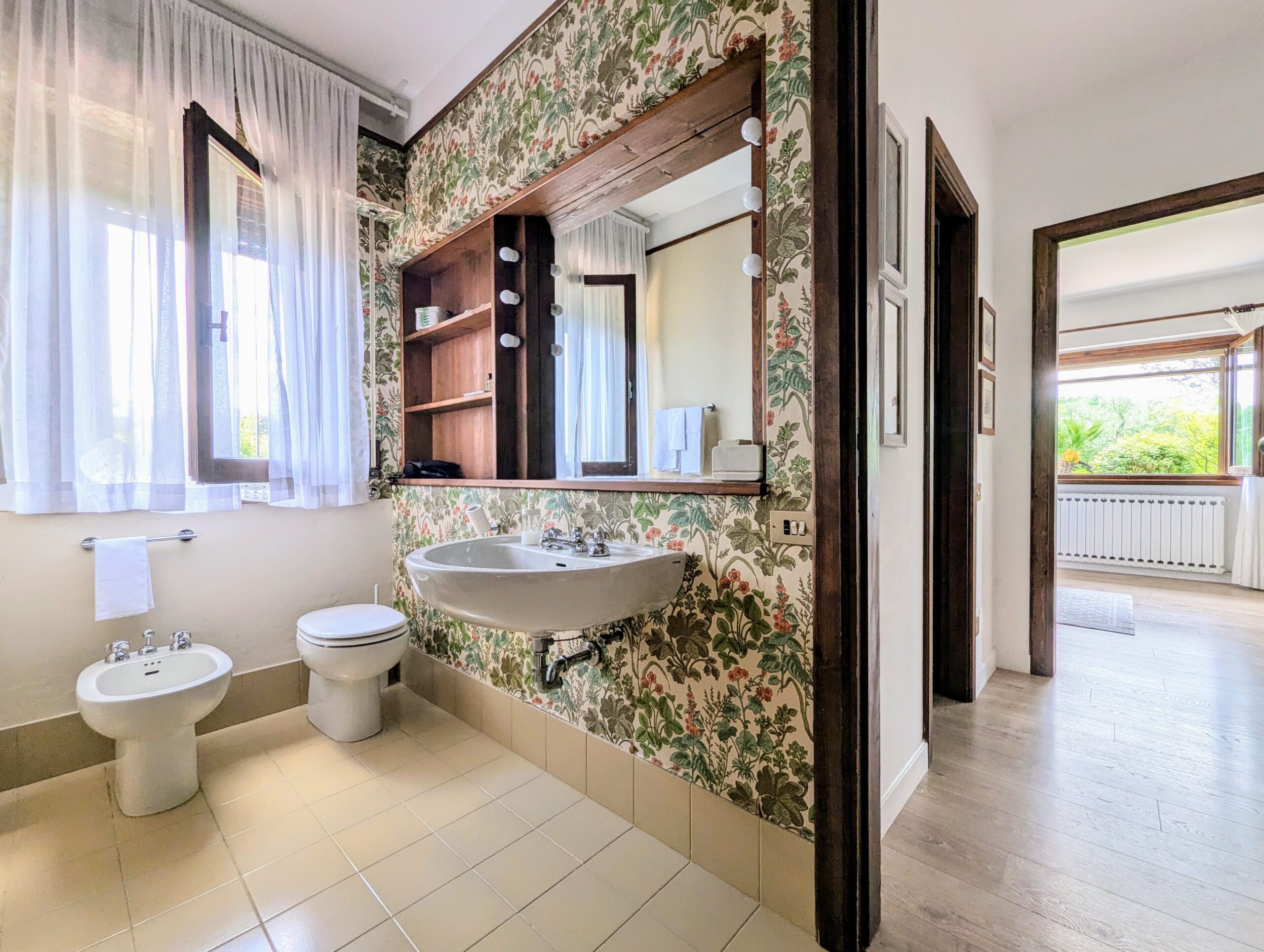 PXL_20250510_101821152.RAW-01.COVER~2