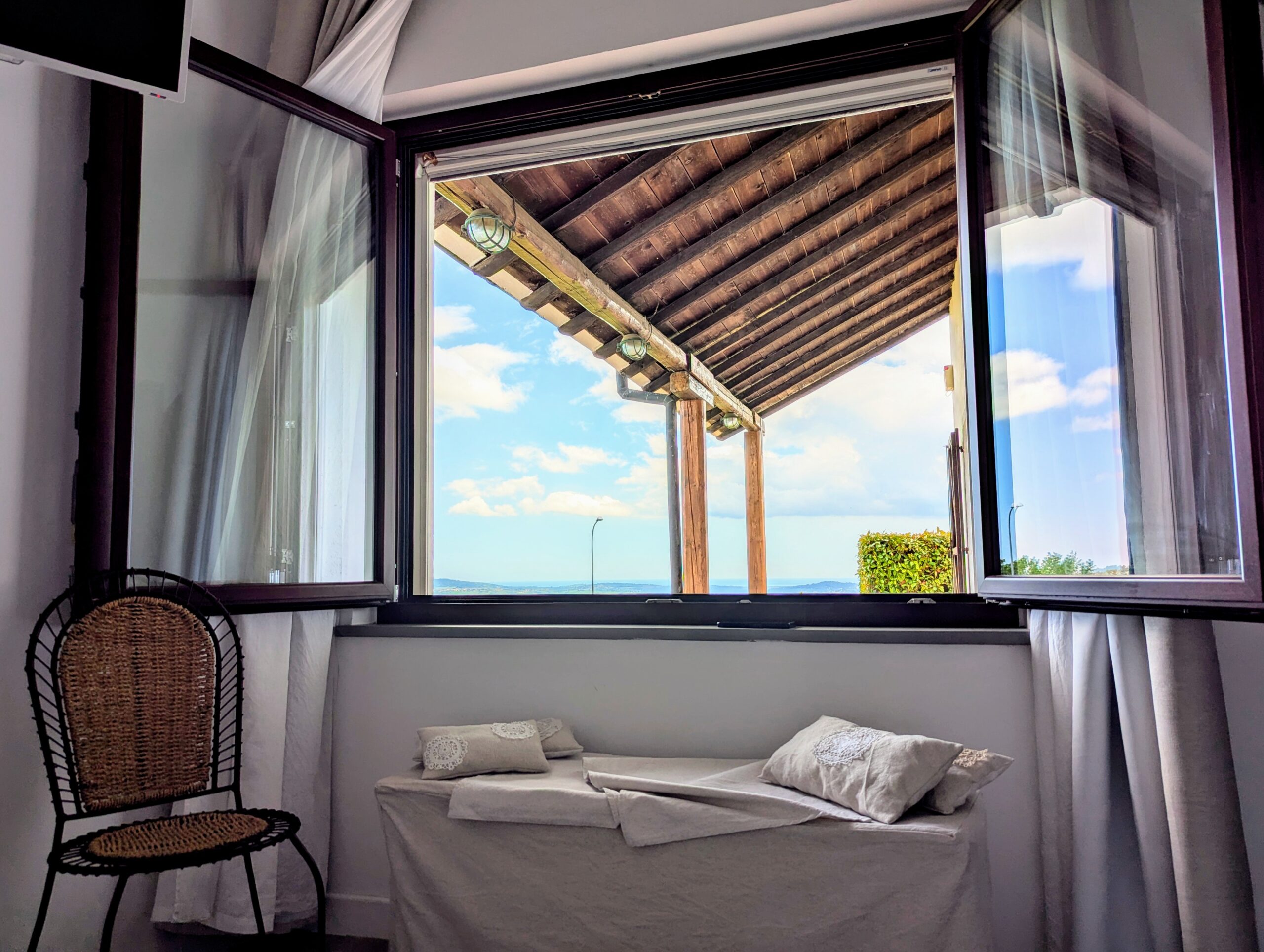 PXL_20250510_103426657.RAW-01.COVER~2